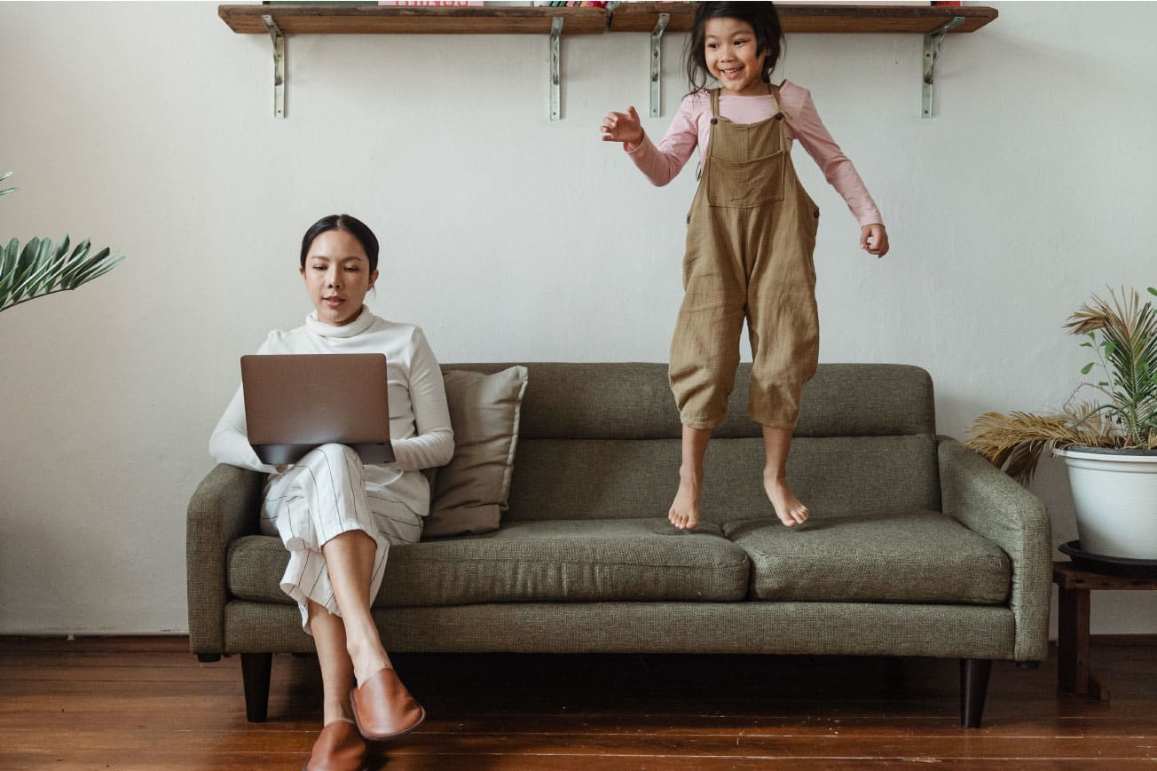 FHA home loan benefits infographic by HighTide Mortgage illustrating eligibility criteria and mortgage calculator features.